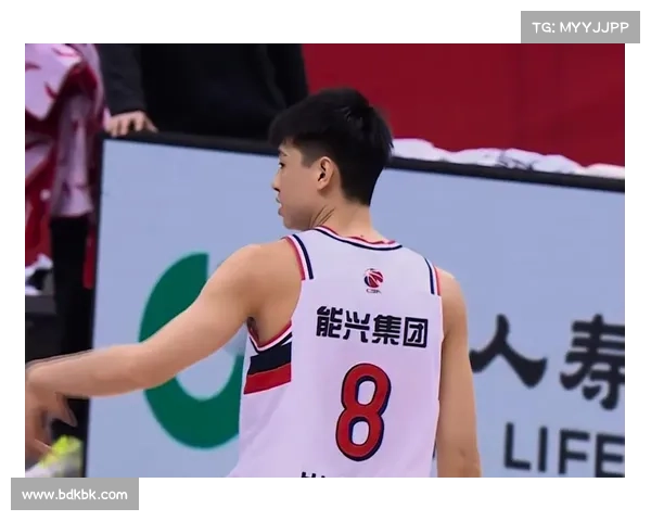 广东新锋线崛起身价暴涨这一代中国球员最接近NBA水准 广东新锋线崛起身价暴涨这一代中国球员最接近NBA水准